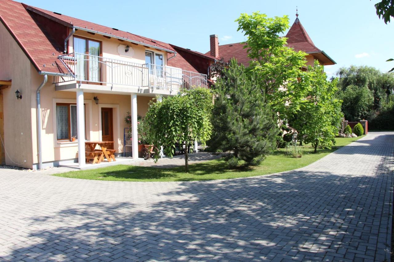 Villa Monika Keszthely Exterior foto